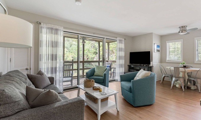 West Beach Village Condo | 3568 Seascape: 1BR, Screened Porch, Near Beach, Credit for Bikes/Beach Gear
