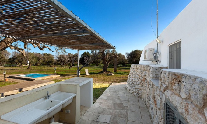 Carovigno Cottage | 3746 Trullo Mandorlo by BarbarHouse