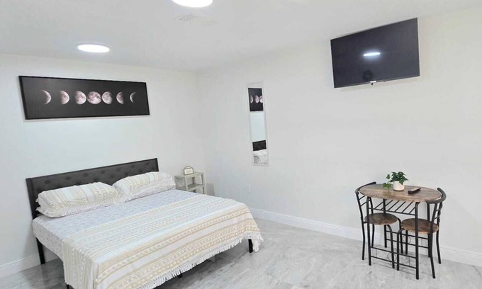 Clearwater Apartment | #38 Belcher unit 2
