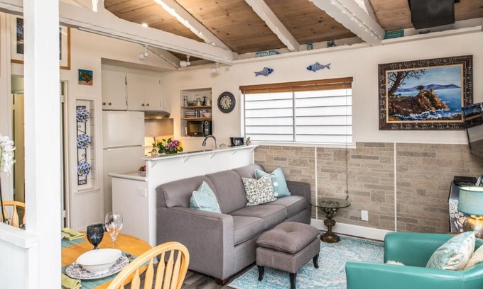 Pacific Grove House | 3804 Mermaid Loft home