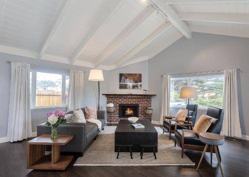 Del Monte Forest House | 3890 Cypress Rest home