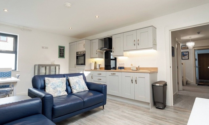 Portrush Apartment | 3BD Portrush Apartment Beach and Golf Escape