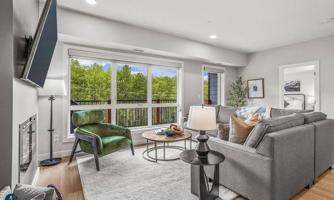 Dead Man's Flats Condo | 3Bed/2Bath Sparrowhawk (West facing) -Sleeps 8