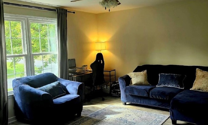 Stafford House | 3bedroom 2bath house 45 minutes to DC, near Quantico, Fredericksburg Stafford VA