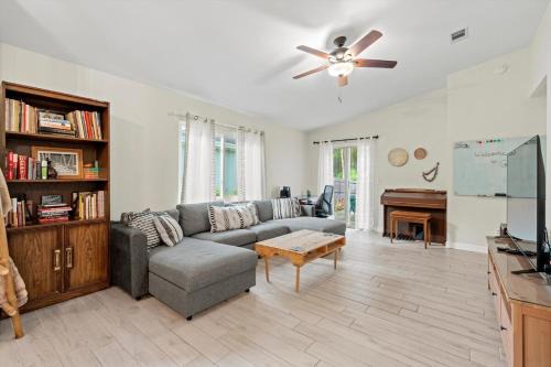 Southside House | 3br 2bath near Town Center