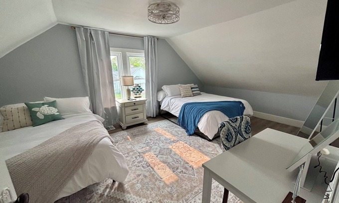 Port Clinton House | 3BR, 4-Bed Home in Port Clinton