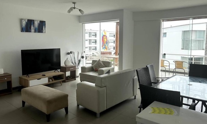 Asia Apartment | 3BR Beach Apartment plus VPX Hotel Full Day Pass (Up to 12 people) steps to sand