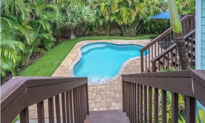 Holmes Beach House | 3BR Beach Home heated Pool, Decks & BBQ