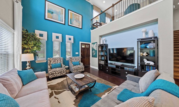 McNeil House | 3BR Elegant Home|Garage Access|Pet Friendly|Washer & Dryer|Mainfloor Bedr#42159