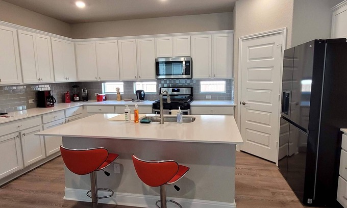 Pflugerville House | 3BR house by Lake Pflugerville, 5 min to waterpark & 30 min to downtown Austin