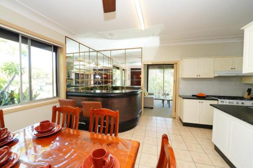 Roselands House | 3BR House with Swimming Pool in Sydney