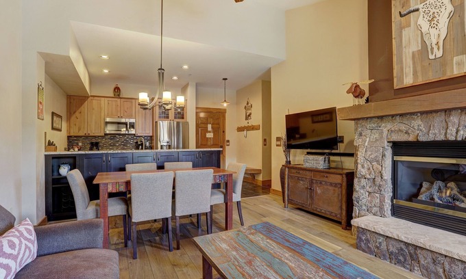 Breckenridge Condo | 3Br Sweeping Snowcapped Views + Expansive Balcony - Sleeps 8