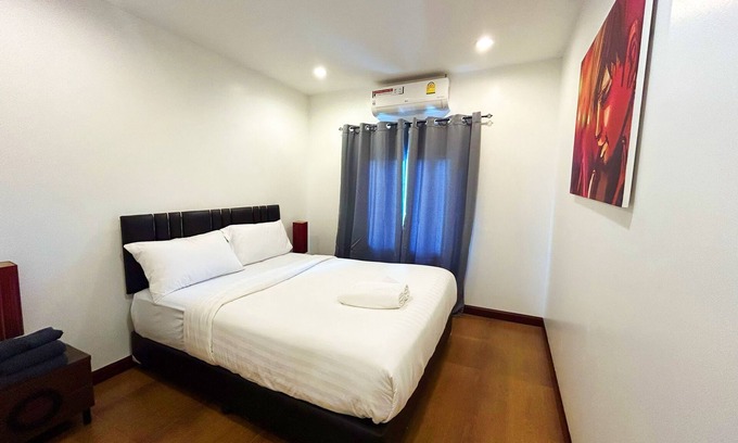 Kamala Apartment | 3BR Villa Rooftop Pool Gym Near BeachV28