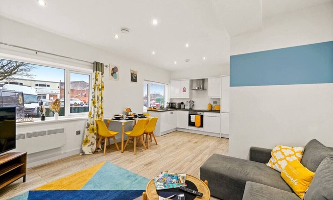Swindon Apartment | 3CB Apartment*2 Bedroom*Sleeps 4*Long Stay Disc