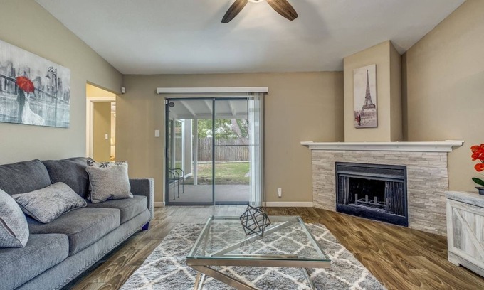 West San Antonio House | 3N & 4N Discounts : Lackland Retreat