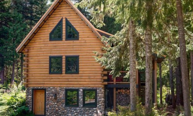 Government Camp Cabin | 3rd night FREE stay before 09/22 HotTub, Fast Internet, hiking, summer fun!