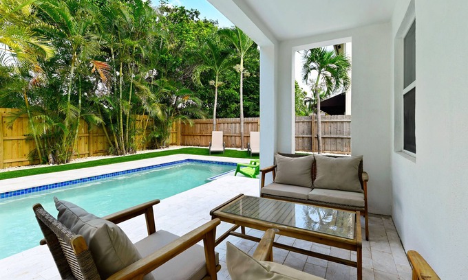 Delray Beach House | 4/2 with shared pool 2 blocks to Atlantic Ave B