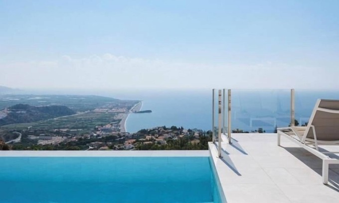 Salobrena Villa | 4 bed villa Golondrina with stunning views