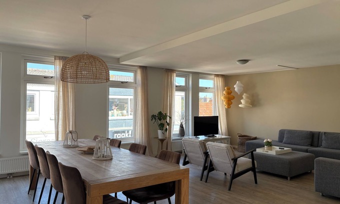 Egmond aan Zee Apartment | 4 bedroom accommodation in Egmond aan Zee