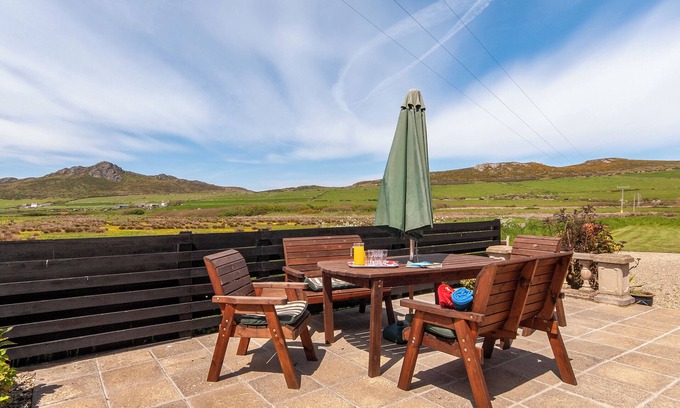 St Brides Cottage | 4 bedroom accommodation in St Davids, near Whitesands