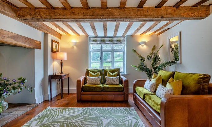 Irstead Cottage | 4 bedroom accommodation in Lamas, near Wroxham