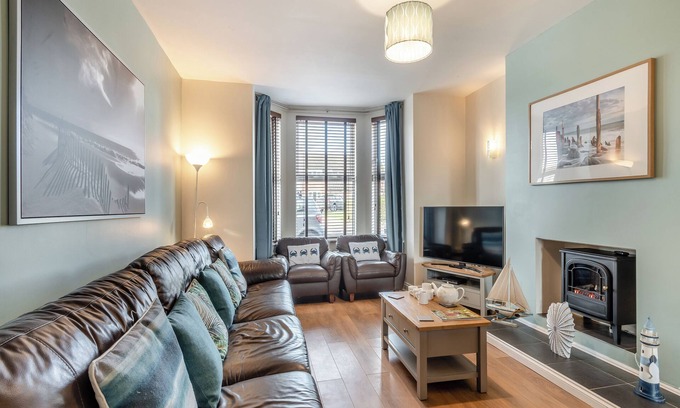 Bacton Cottage | 4 bedroom accommodation in Bacton