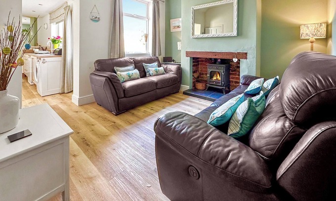 Muston Cottage | 4 bedroom accommodation in Filey