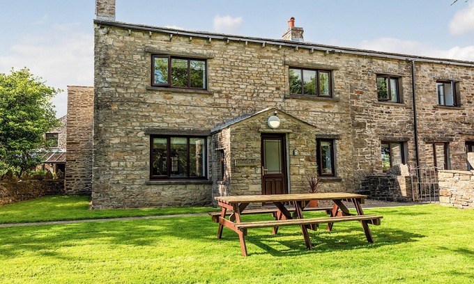 Hawes Cottage | 4 bedroom accommodation in Hawes