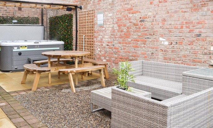 Heworth Cottage | 4 bedroom accommodation in York