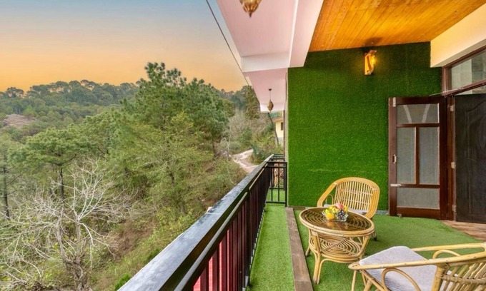 Kasauli Bed & Breakfast | 4-bedroom bed & breakfast in charming Kasauli with WiFi