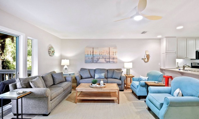 Demere Park Condo | 4 bedroom condo. Community pool. Close to pier/village area and beach.