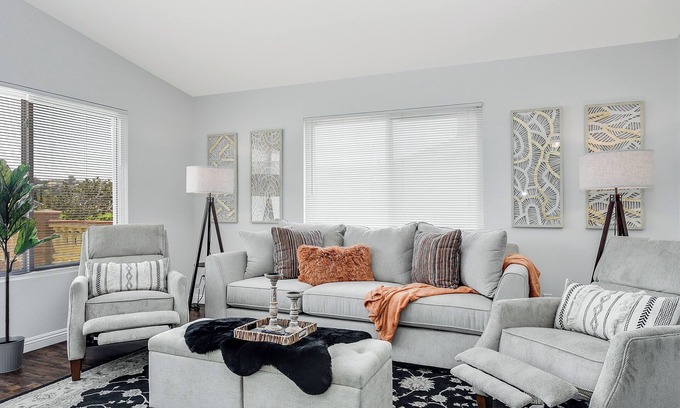 Encanto House | 4 bedroom Encanto family home