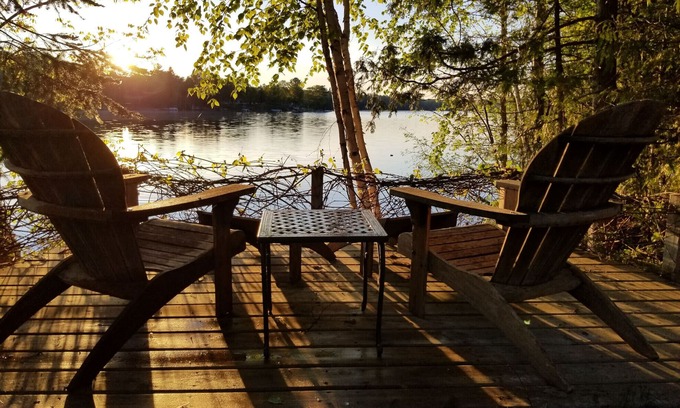 Cheboygan House | 4 bedroom Lakefront/Waterfront House on Picturesque Long Lake