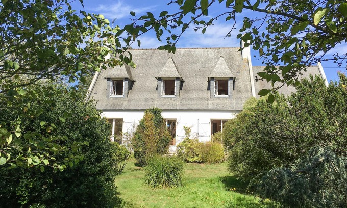 Plougasnou House | 4 bedroom nice home in Plougasnou