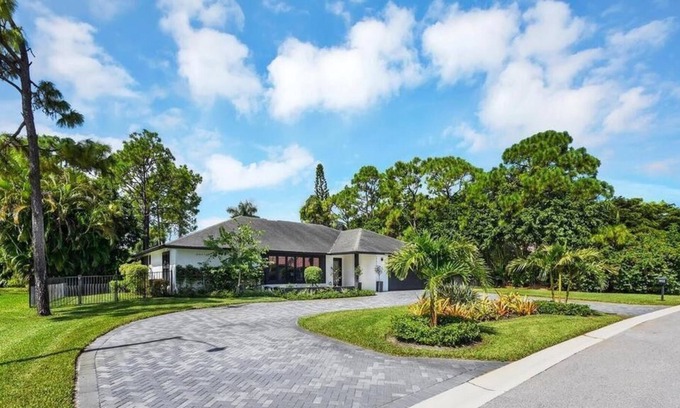 Imperial Golf Estates Apartment | 4 Bedroom Single family 429619 by Houzlet