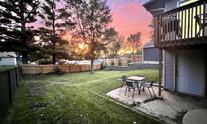 Sioux Falls House | 4-bedroom vacation home: Sleeps 13. Foosball, 65" TV, Golf, 4 Season Room