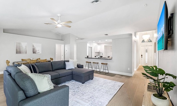Willoughby Acres House | 4 BR private Naples home with heated pool/spa, 10 minutes to the beach
