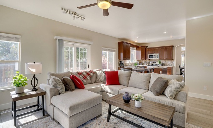 Northwest Reno House | 4 Mi to Downtown Reno: Family Retreat w/Fireplace