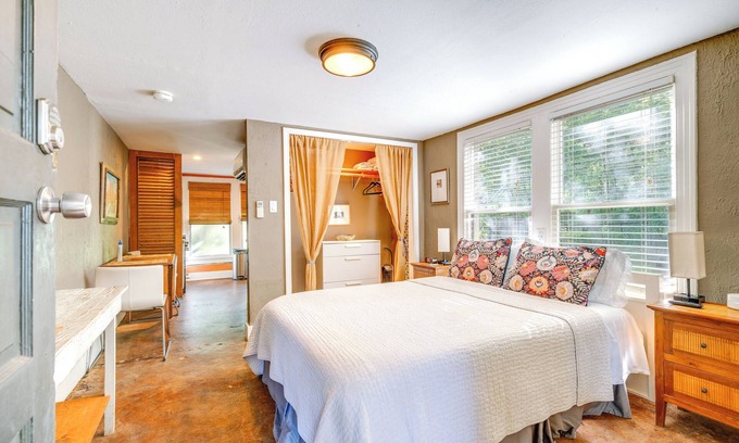 Zilker Apartment | 4 Mi to Dtwn: Pet-Friendly Austin Studio