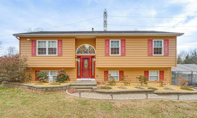 Balmville House | 4 Mi to Hudson River: Cozy Newburgh Home!