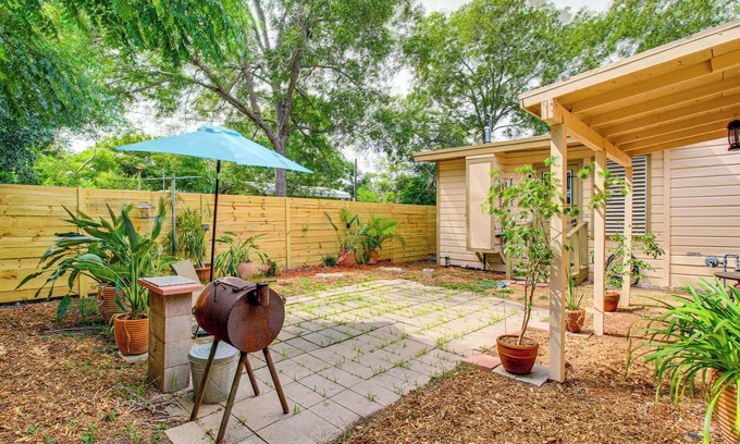 Central City House | 4 Mi to McGee Beach: Corpus Christi Home w/Patio