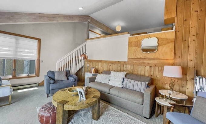 North Park City House | 4 minute walk to ski runs AND Historic Main Street in Park City
