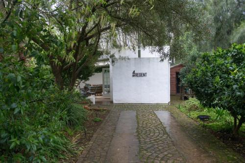 Greyton Apartment | 4 ON REGENT