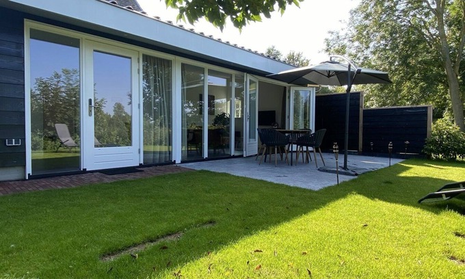 Zanddijk House | 4-person luxury holiday apartment in Veere