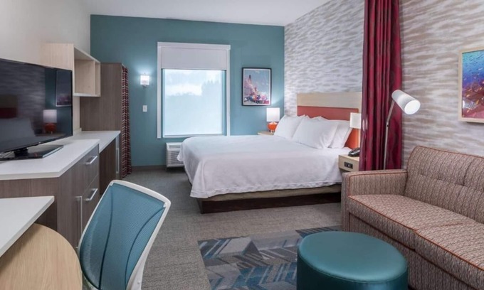 Port Canaveral Hotel | 4 Pet-friendly Accommodations! Onsite Pool, Kitchenette, Free Breakfast!