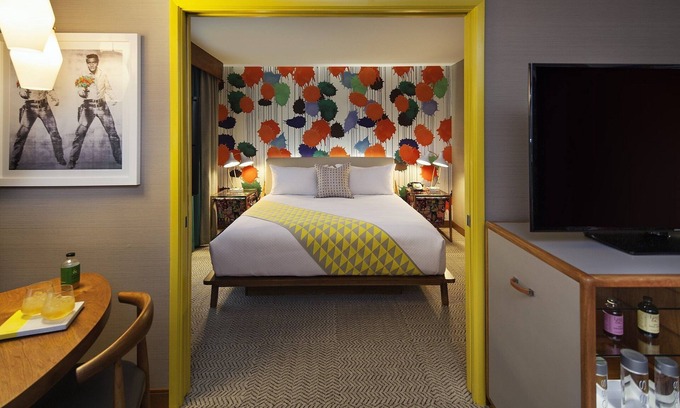 Venice Hotel | 4 Quad Courtyard View King Suite at The Kinney Venice Beach!