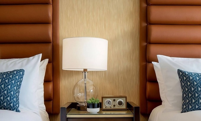 Downtown Portland Hotel | 4 Spacious Units w/Sweeping City Views in Dossier Portland! Valet Parking