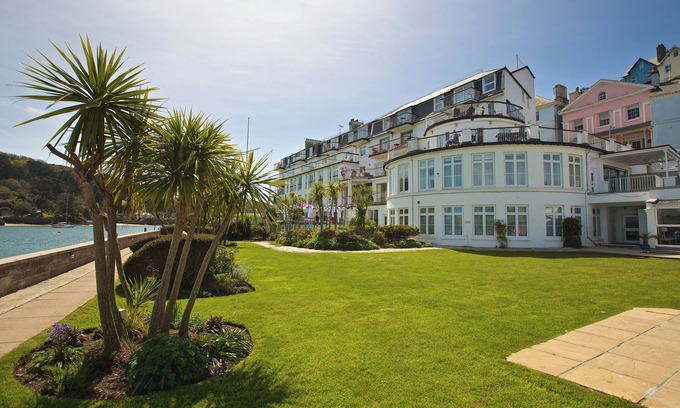Salcombe Cottage | 4 THE SALCOMBE, family friendly, with pool in Salcombe