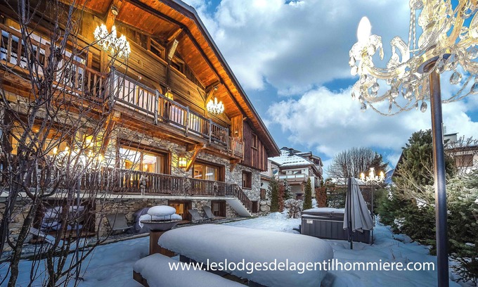 Praz-sur-Arly Apartment | 400 m slopes at the gates of Megeve Sauna SPA apartment 200m2 in cosy chalet