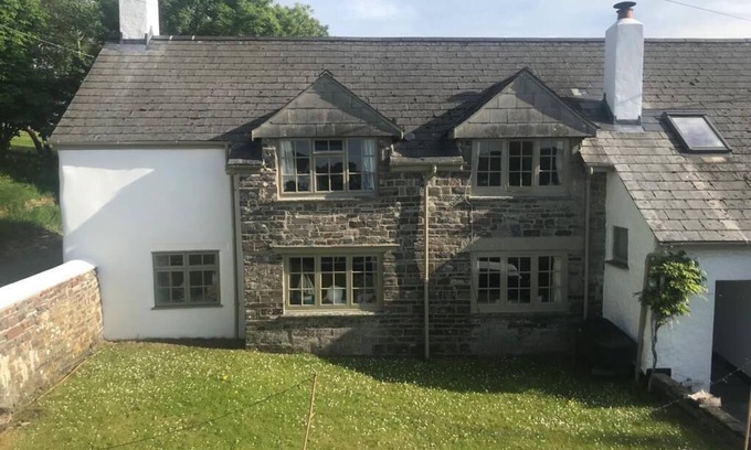 Bude Cottage | 400 year old quirky Cornish cottage, in Bude, Poughill.